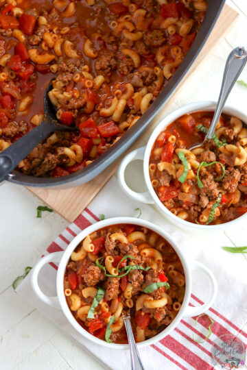 Best Crock Pot American Goulash with Ground Beef and Dry Pasta