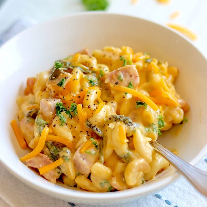 Crock Pot Ham and Cheese Macaroni Casserole | Slow Cooked Eats