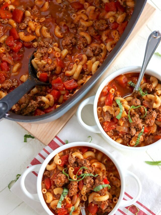 Crockpot Goulash Recipe (American Style) | Slow Cooked Eats