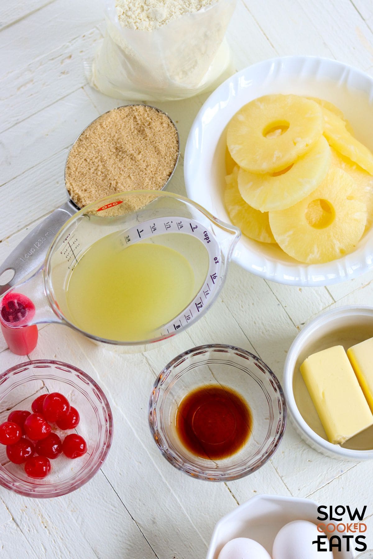 Pineapple upside down cake crockpot recipe ingredients image.